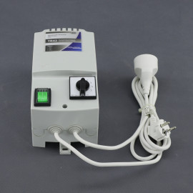 TR42 - regulátor napětí 230 V, 1500 W, transformátorový