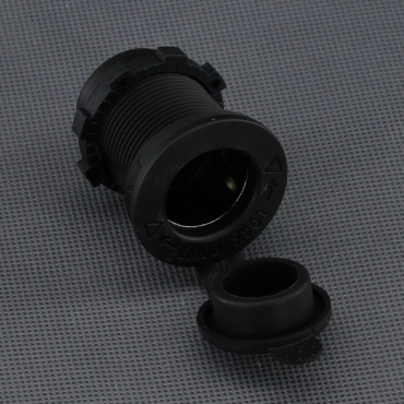 SI124 - auto zásuvka (CL) 12-48 V, 15 A, IP65, panelová