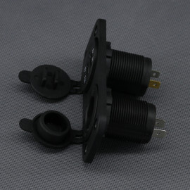 SI126 - USB-A nabíječka + auto zásuvka (CL), IP65, panelová
