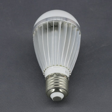 SI202 - LED žárovka E27, 12 V, 7 W