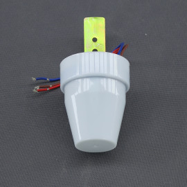 SS01 - soumrakový spínač 230 V, 2300 W, na plochu a stěnu