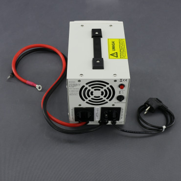 ZZ20 - záložní zdroj 230 V, 300 W pro aku 12 V, AVR, na plochu