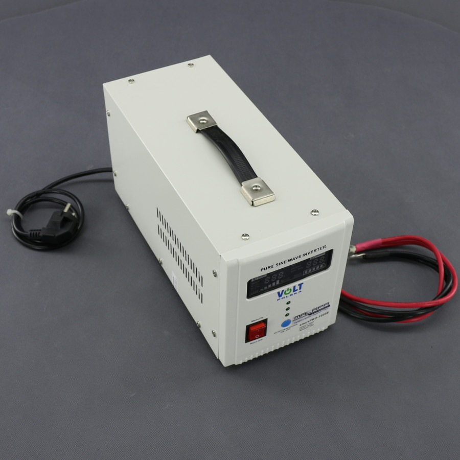 ZZ24 - záložní zdroj 230 V, 700 W pro aku 12 V, AVR, na plochu