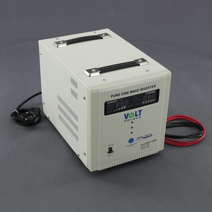 ZZ26 - záložní zdroj 230 V, 1050 W pro aku 12 V, AVR, na plochu