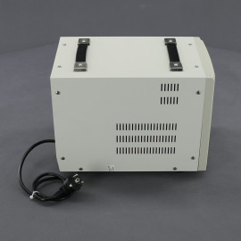 ZZ26 - záložní zdroj 230 V, 1050 W pro aku 12 V, AVR, na plochu