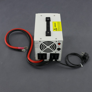 ZZ22 - záložní zdroj 230 V, 500 W pro aku 12 V, AVR, na plochu