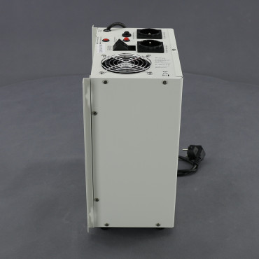 ZZ55 - záložní zdroj 230 V, 700 W pro aku 12 V plus solar, AVR