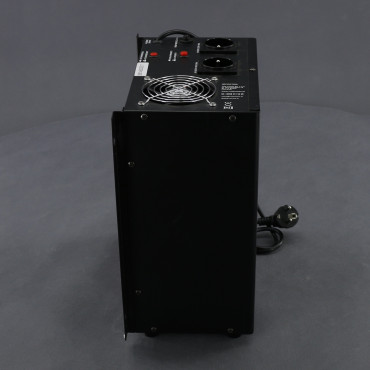 ZZ44 - záložní zdroj 230 V, 700 W pro aku 12 V, AVR, na plochu a stěnu
